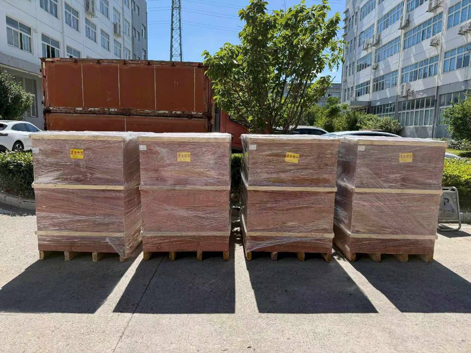 XARP Orange Industrial Robots Autumn Delivery — Truck Full of MIG MAG Welding Robots Shipped from China Factory