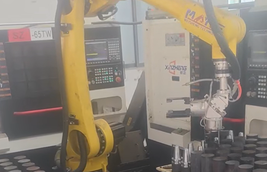 XARP XP1900-25C six-axis robot automated CNC machine tending for tool holder manufacturing